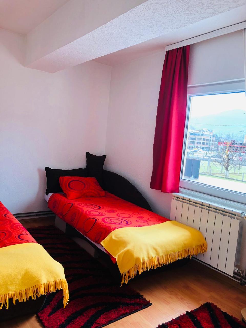 Adella Appartamento Sarajevo Esterno foto